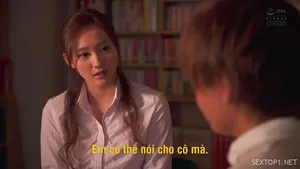 SSNI-368 Yumeno Miyazaki... Yumeno Yumeno bám chặt vào cô gái hư hỏng điên rồ mặc đồng phục của Yumeno.